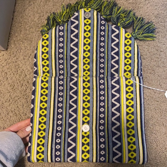 Mud Pie Summer Aztec Tassel Envelope Clutch - Picture 3 of 4